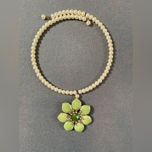 Flowers‎ & Pearls Choker Necklace